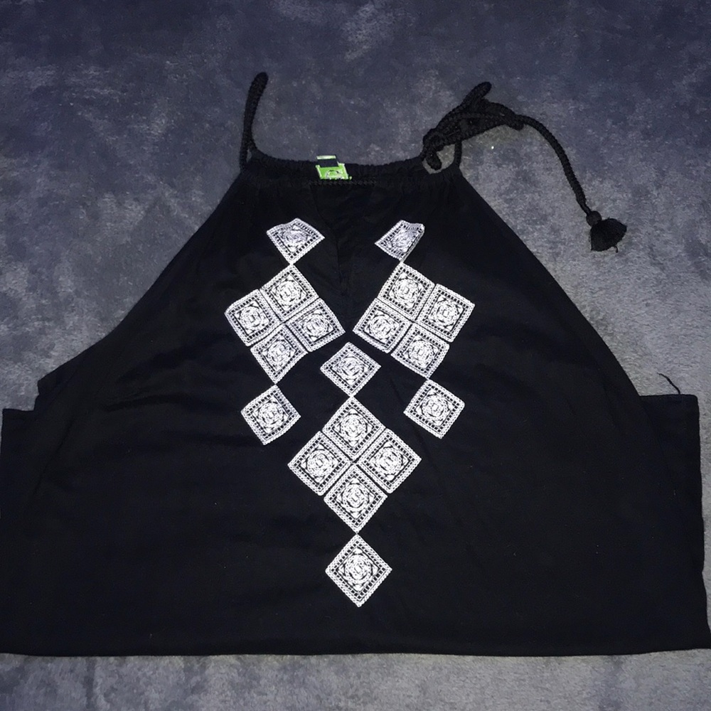 Cute Black & White Top 💕